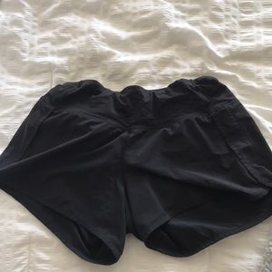 Lululemon Run Time Short with pocket